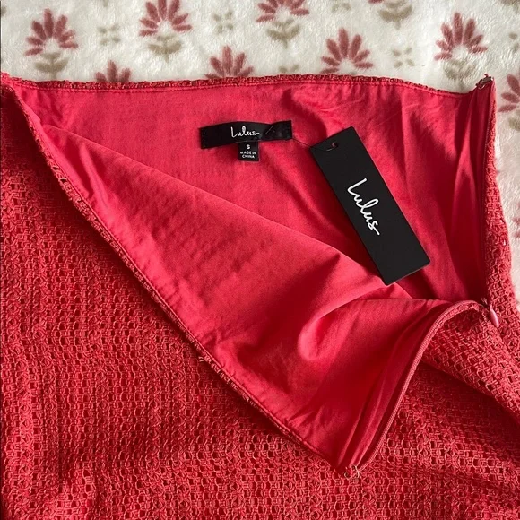 Red Crochet Two-Piece Set - Picture 5 of 9